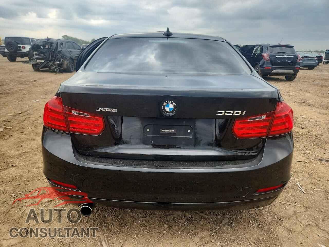 BMW 3 SERIES 2015 - WBA3C3C54FK202041
