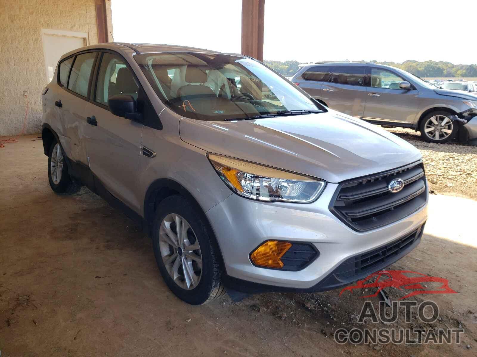 FORD ESCAPE 2017 - 1FMCU0F79HUC59706
