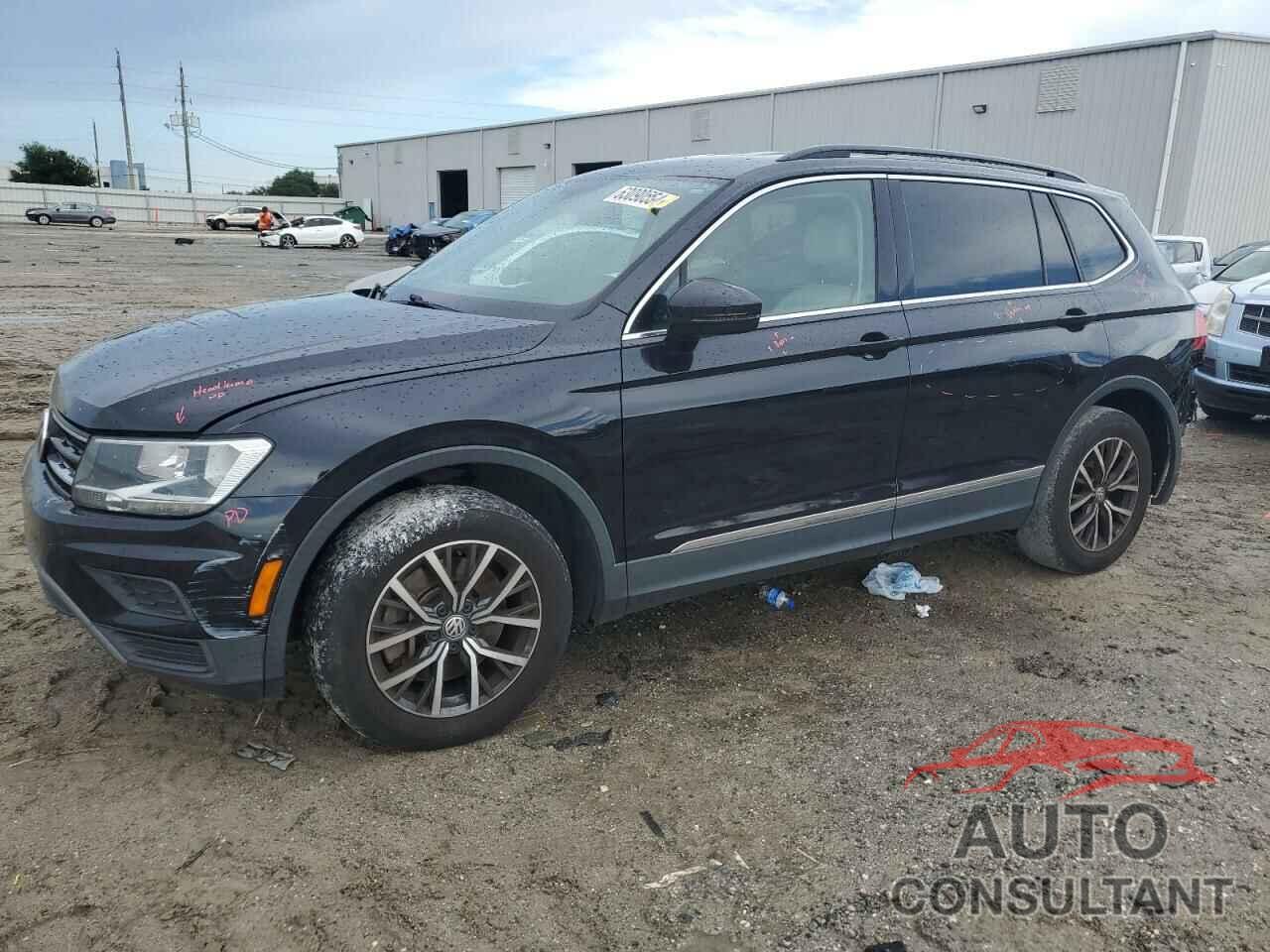 VOLKSWAGEN TIGUAN 2018 - 3VV3B7AX1JM220565