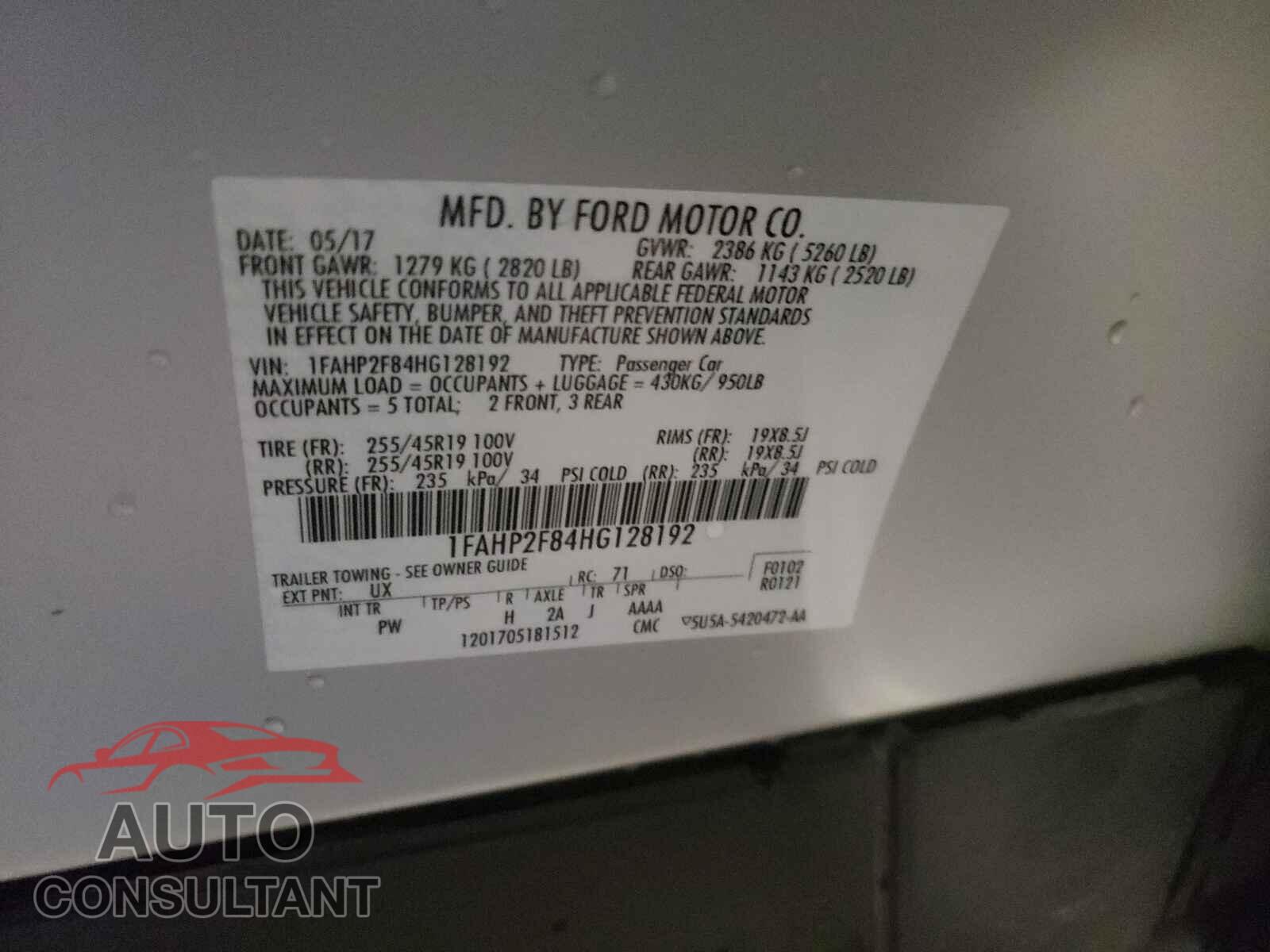 FORD TAURUS 2017 - 1FAHP2F84HG128192