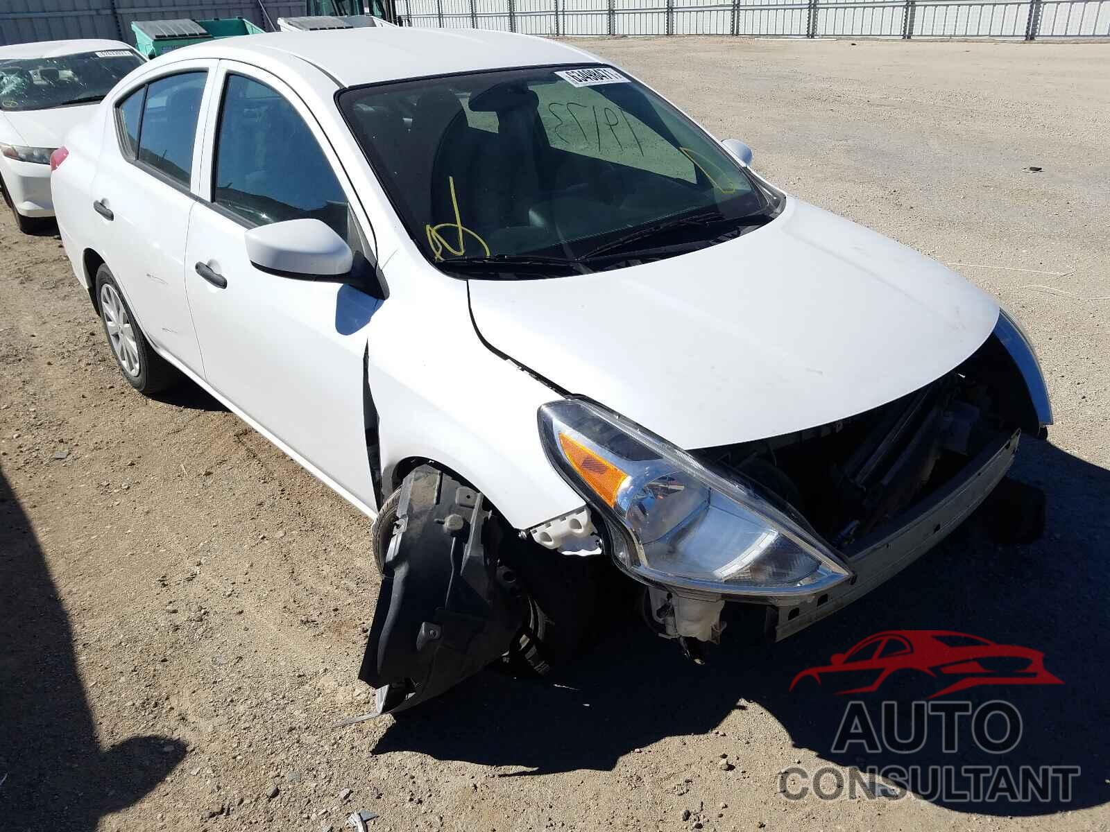 NISSAN VERSA 2019 - 3N1CN7APXKL803197