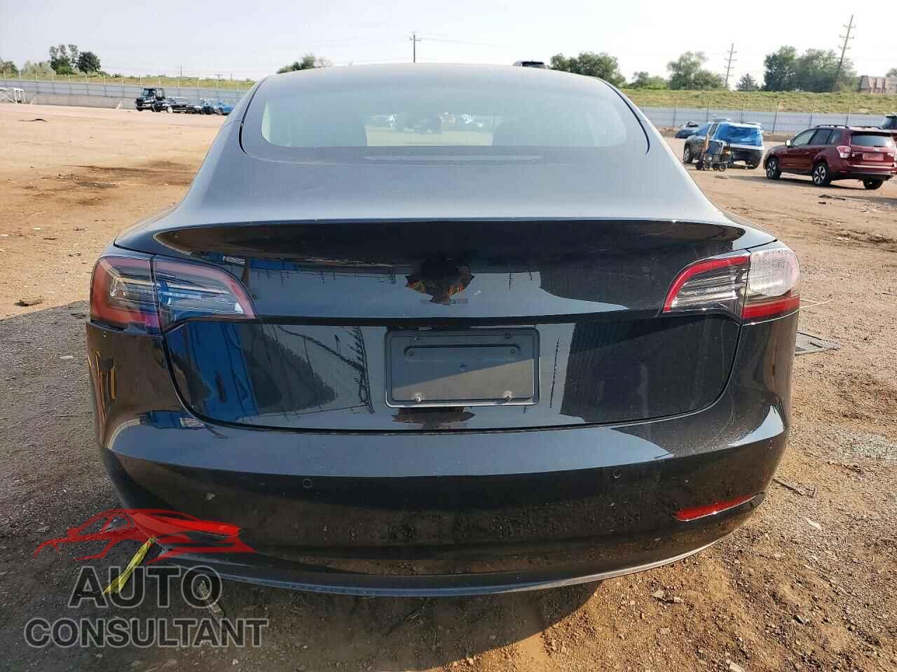 TESLA MODEL 3 2022 - 5YJ3E1EB8NF129403