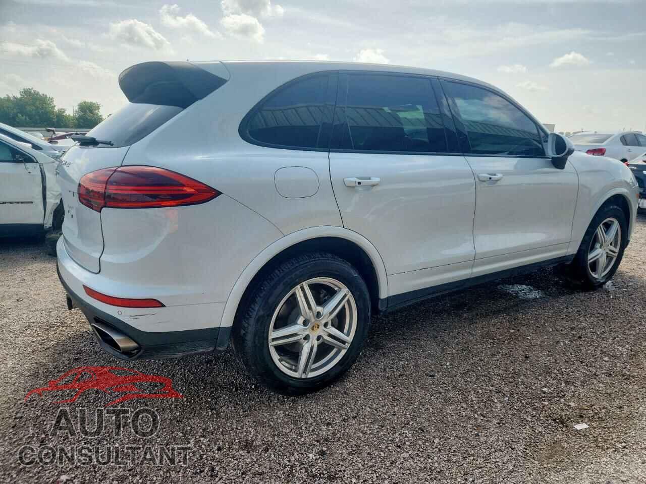 PORSCHE CAYENNE 2017 - WP1AA2A29HKA81091