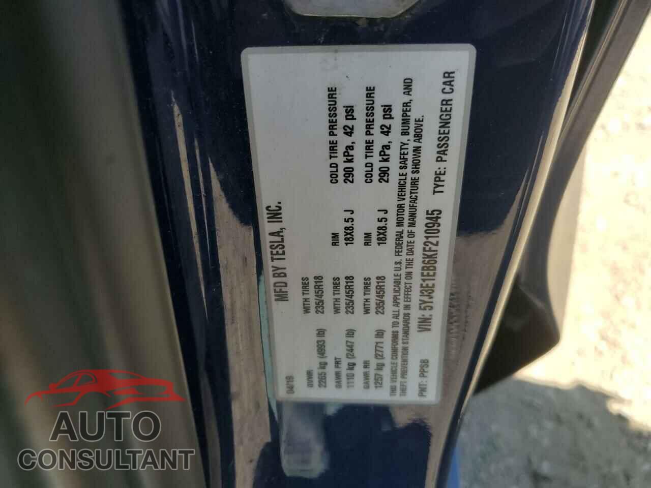 TESLA MODEL 3 2019 - 5YJ3E1EB6KF210945