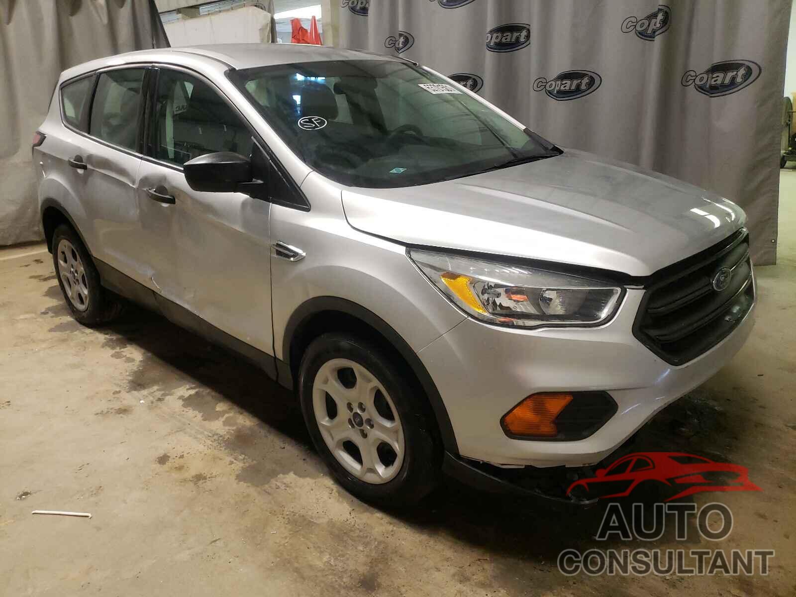 FORD ESCAPE 2017 - 1FMCU0F75HUC19400