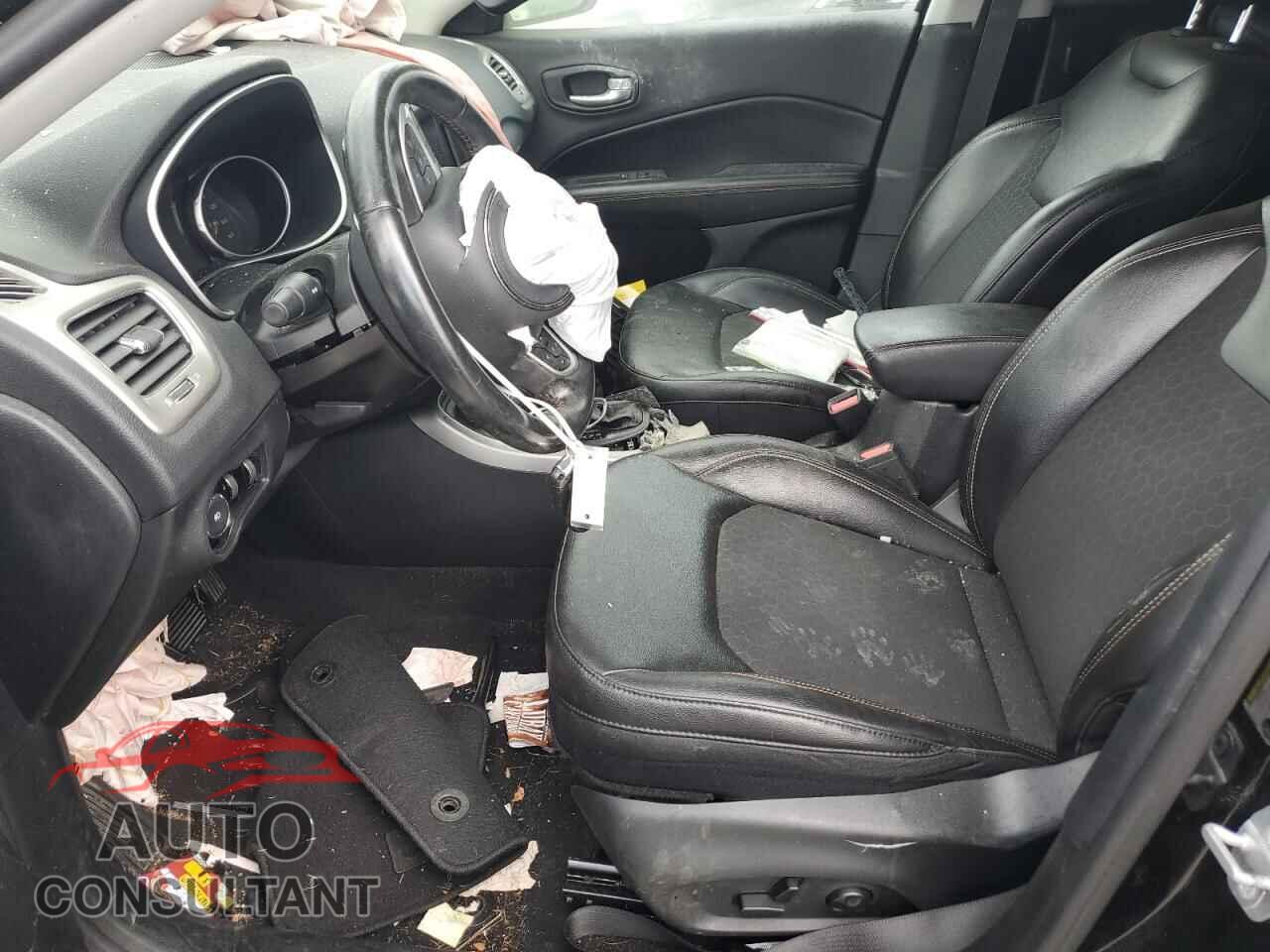 JEEP COMPASS 2018 - 3C4NJDBB7JT239574