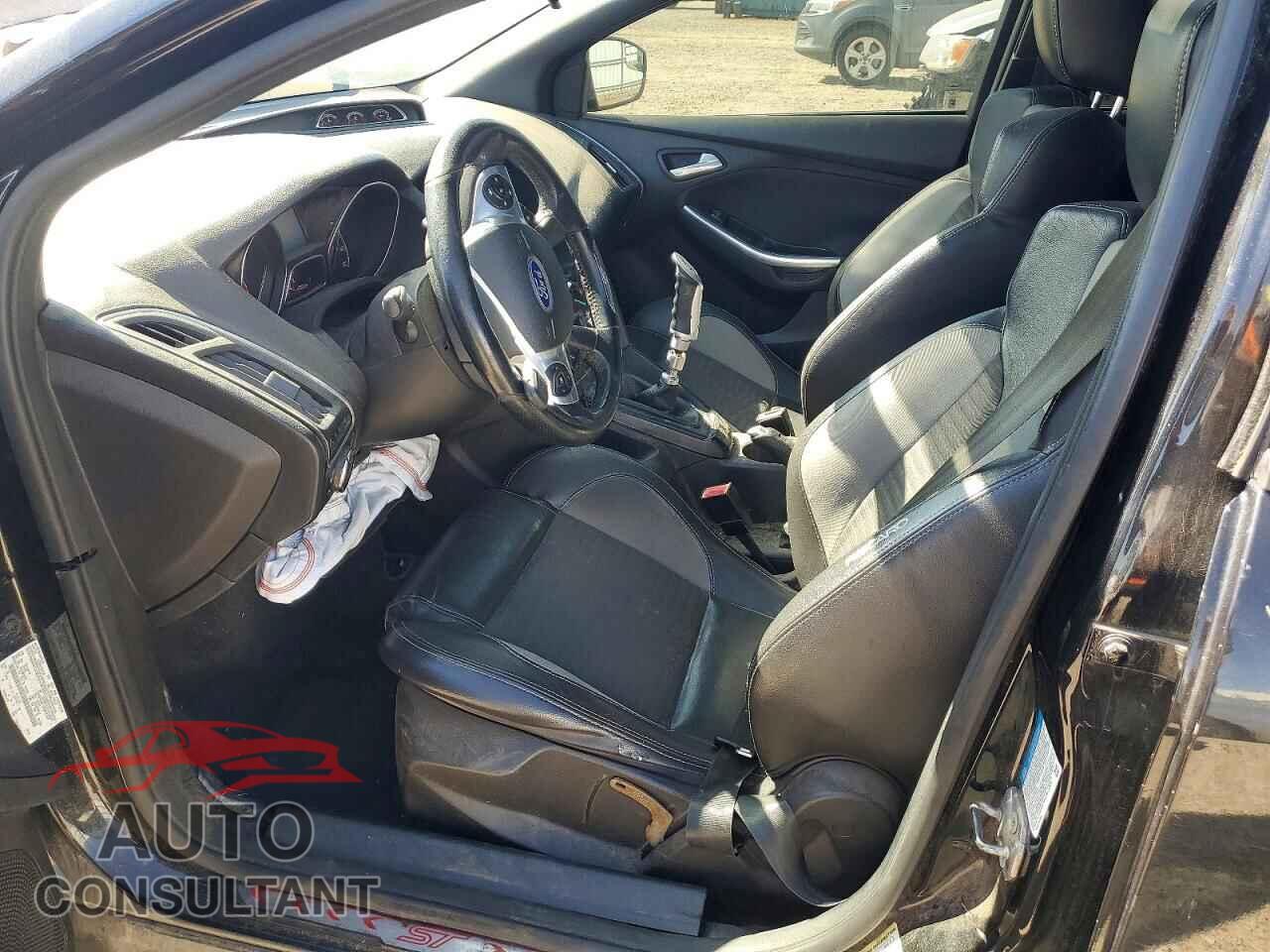 FORD FOCUS 2013 - 1FADP3L97DL126584