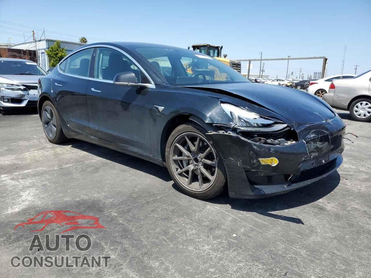TESLA MODEL 3 2018 - 5YJ3E1EA4JF052319