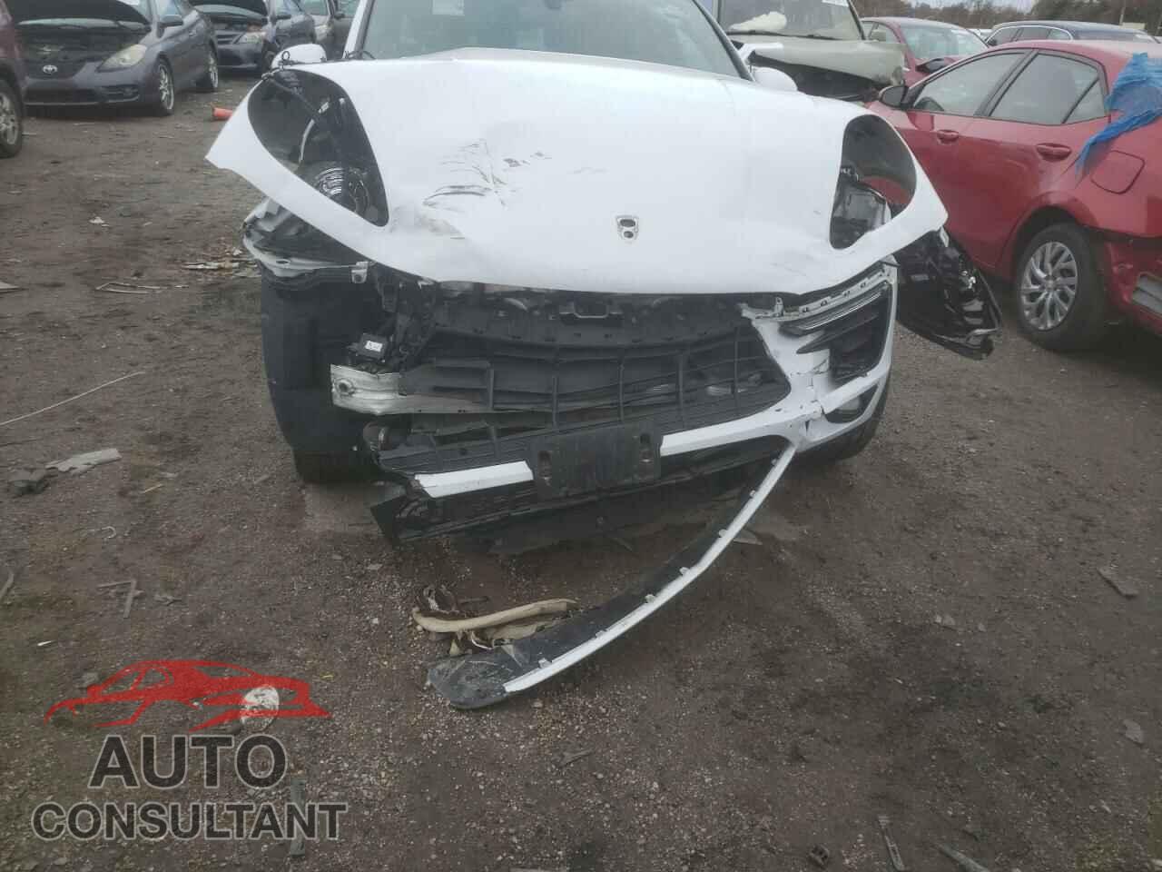 PORSCHE MACAN 2018 - WP1AA2A55JLB00357