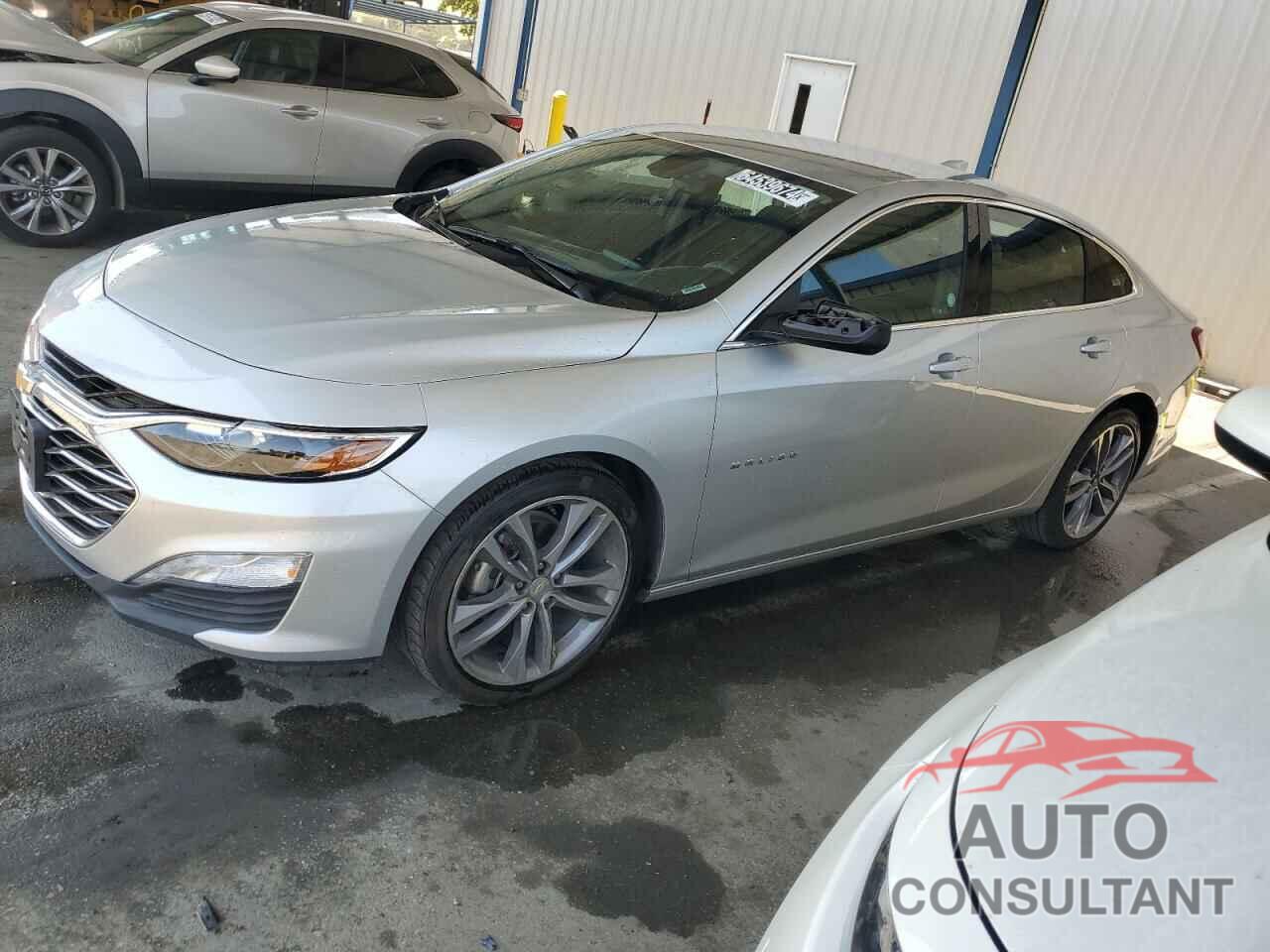 CHEVROLET MALIBU 2022 - 1G1ZD5ST9NF140142