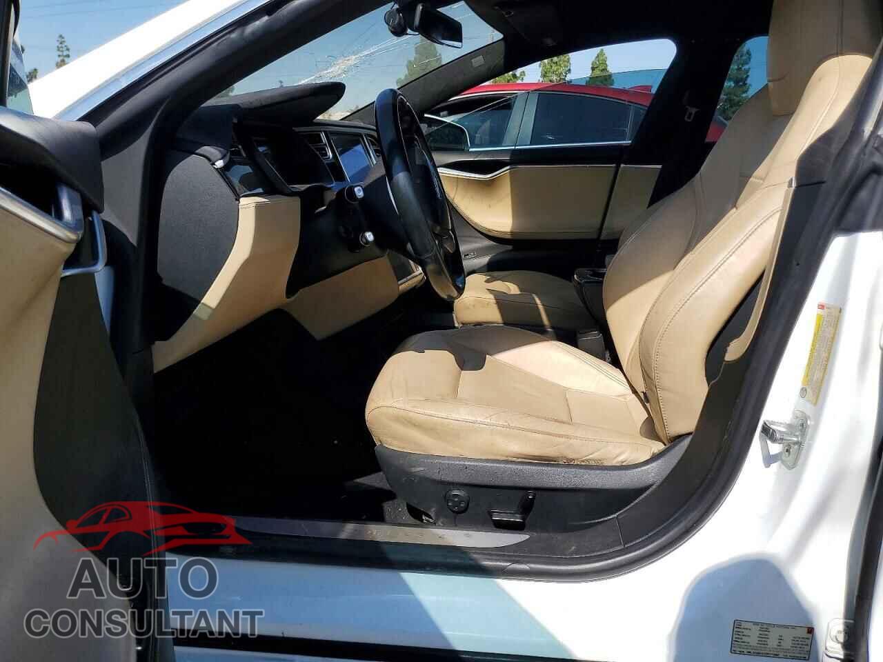 TESLA MODEL S 2015 - 5YJSA1E12FF115562