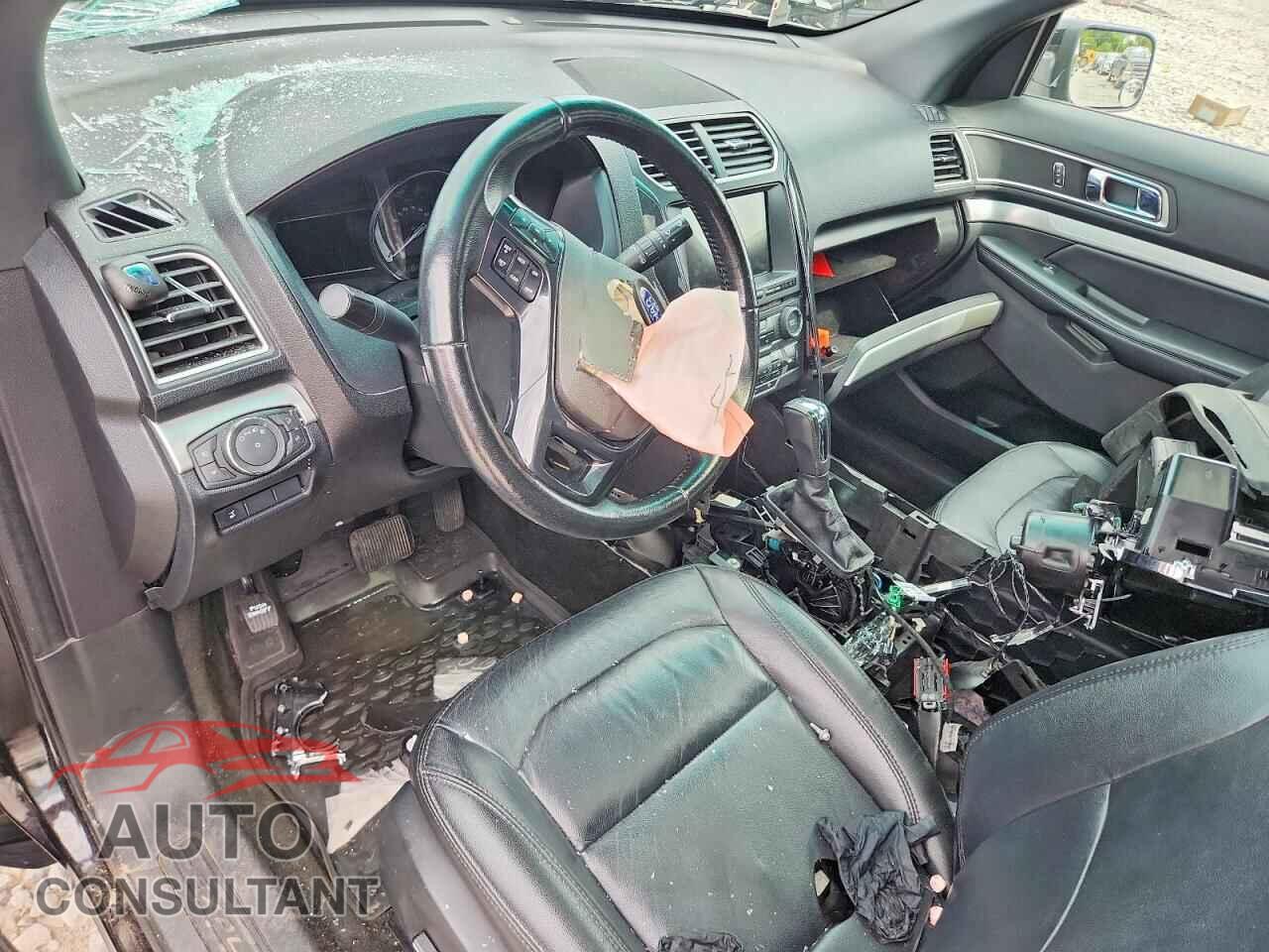 FORD EXPLORER 2017 - 1FM5K8D8XHGA10452