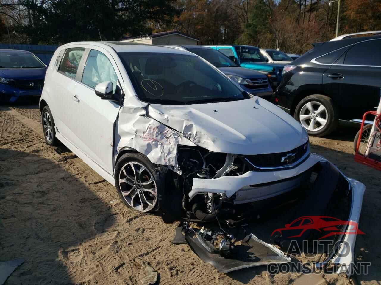 CHEVROLET SONIC 2020 - 1G1JD6SB5L4101972