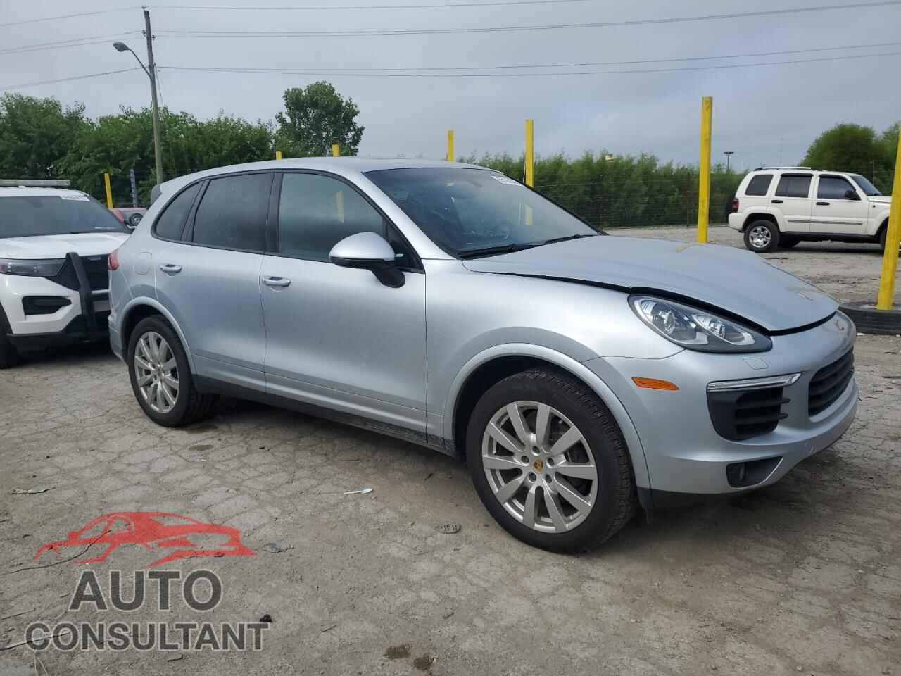 PORSCHE CAYENNE 2017 - WP1AA2A24HKA82309