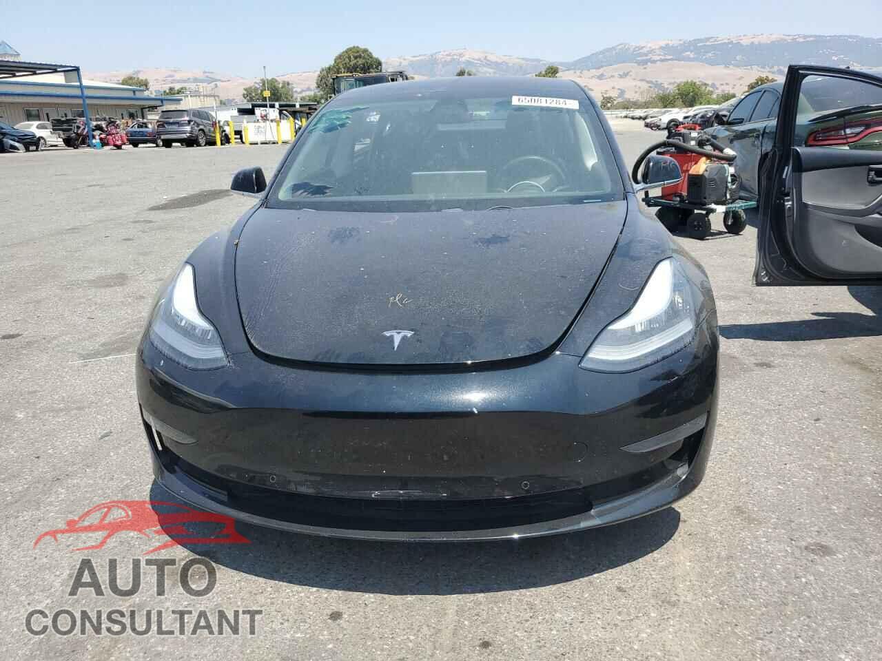 TESLA MODEL 3 2019 - 5YJ3E1EBXKF418438