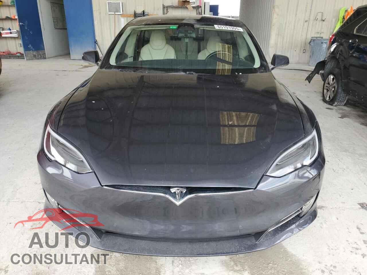 TESLA MODEL S 2017 - 5YJSA1E25HF233097