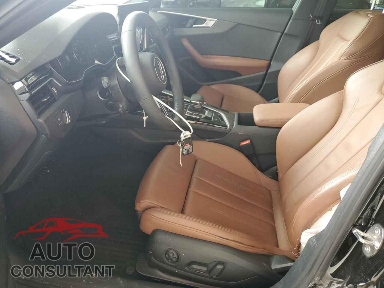 AUDI A4 2023 - WAUDAAF49PN004945