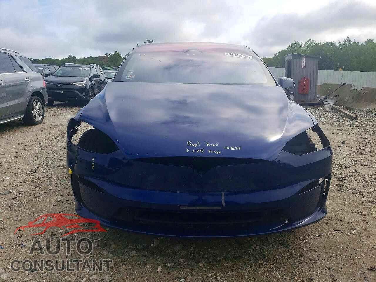 TESLA MODEL X 2023 - 7SAXCBE5XPF402354