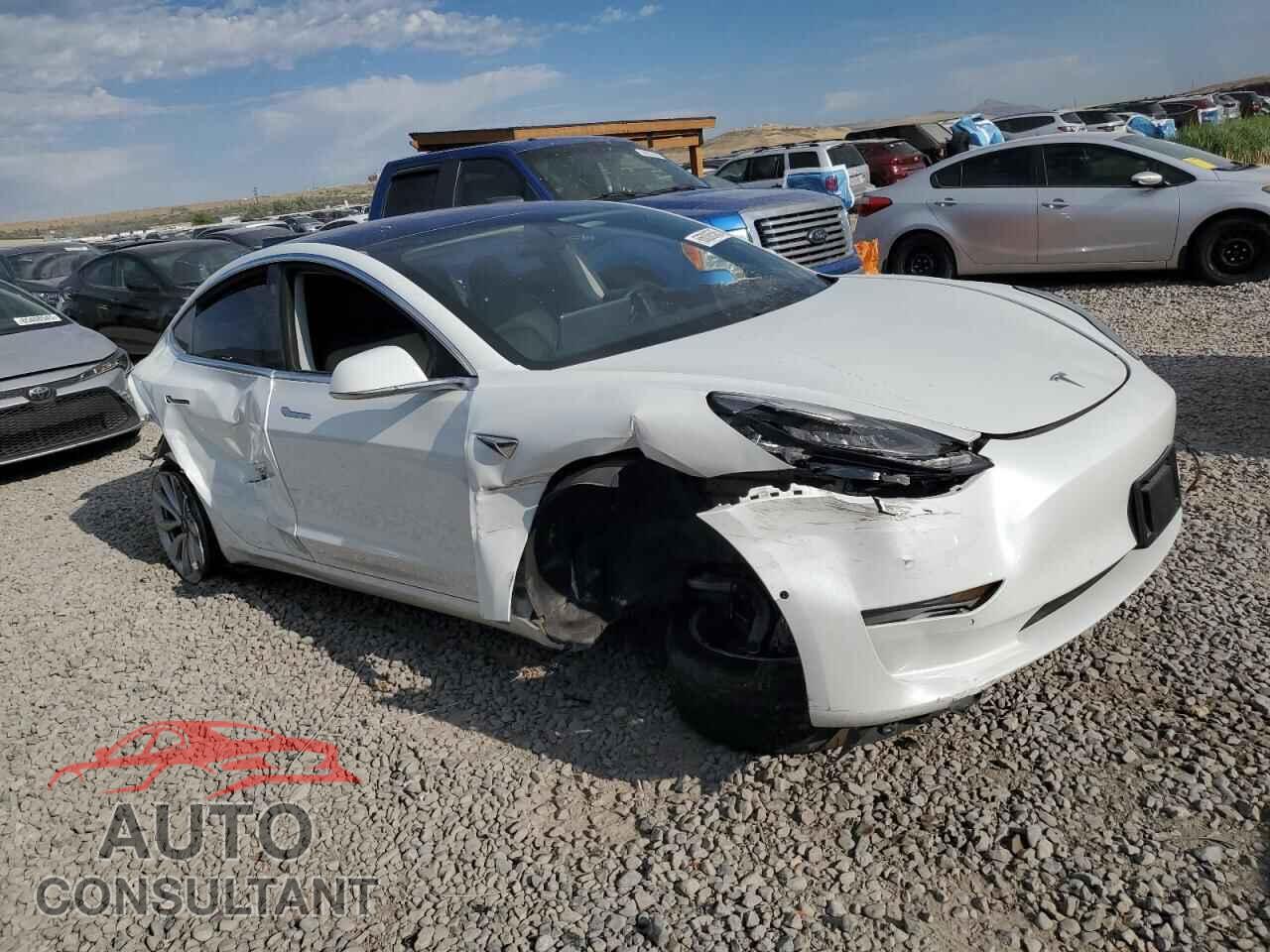 TESLA MODEL 3 2018 - 5YJ3E1EA7JF018357