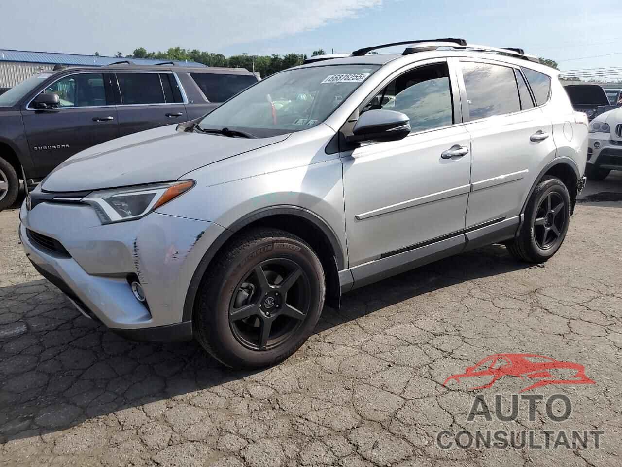 TOYOTA RAV4 2018 - JTMRFREV4JJ199547
