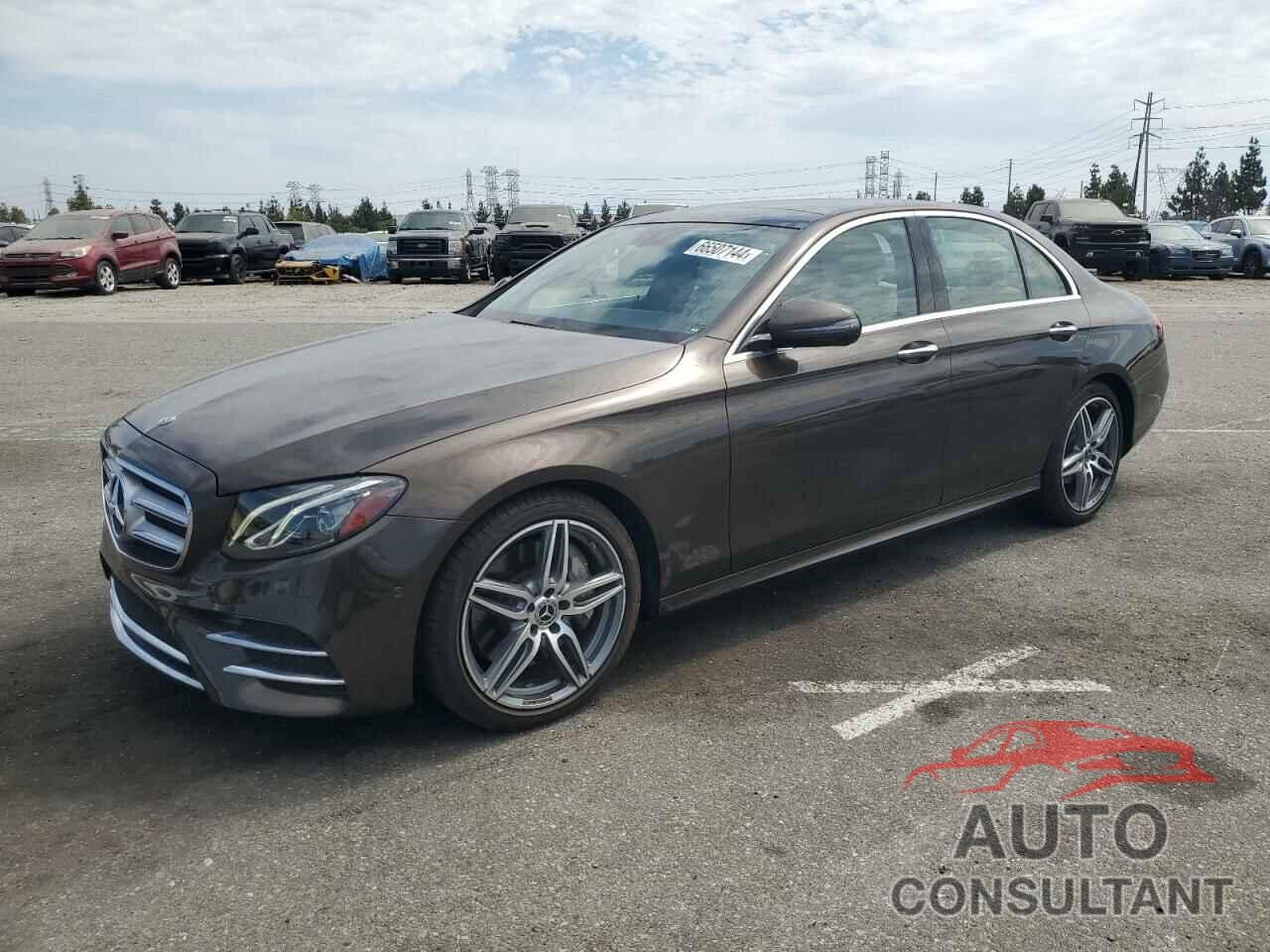 MERCEDES-BENZ E-CLASS 2018 - WDDZF4JB1JA443708