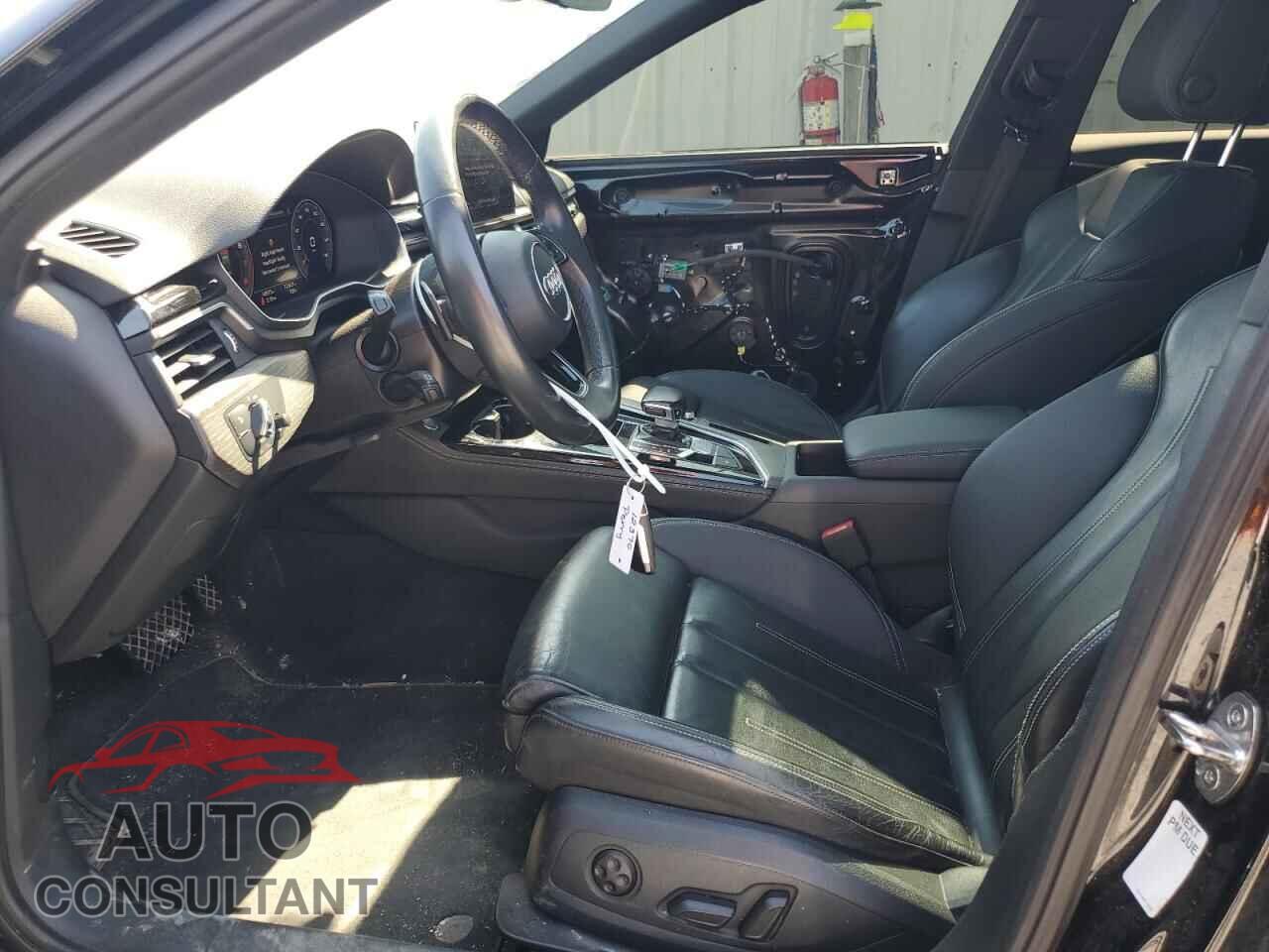 AUDI A4 2022 - WAUEAAF49NN008298
