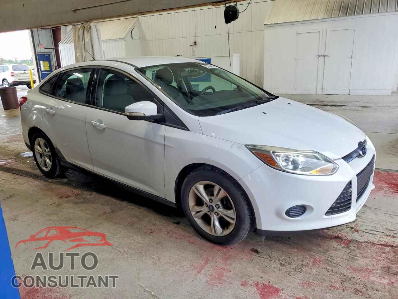 FORD FOCUS 2014 - 1FADP3F2XEL388776