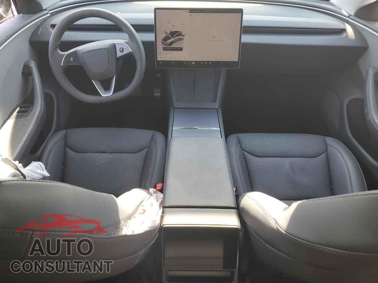 TESLA MODEL 3 2025 - 5YJ3E1EA2SF018008