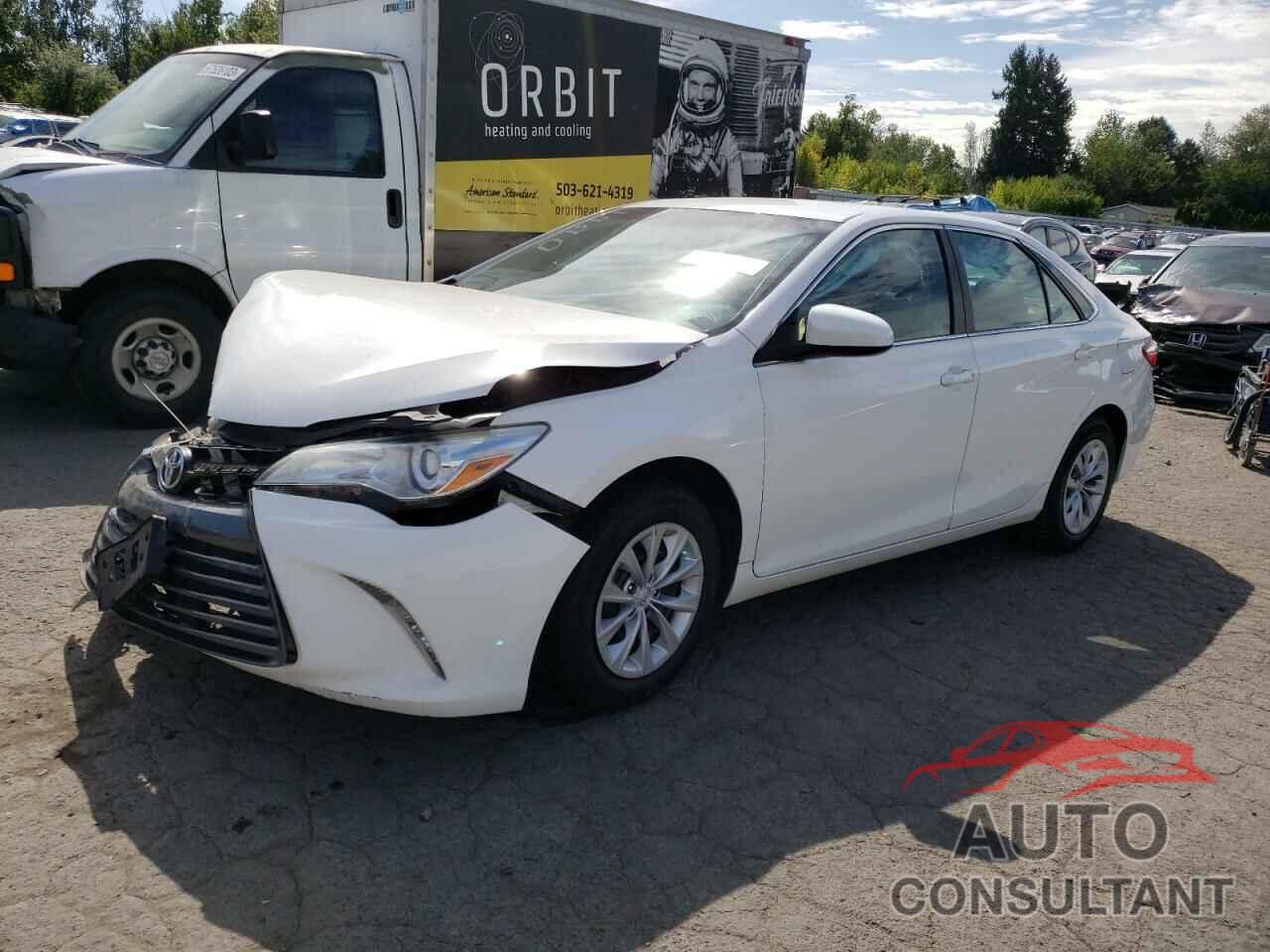 TOYOTA CAMRY 2016 - 4T4BF1FK3GR560279