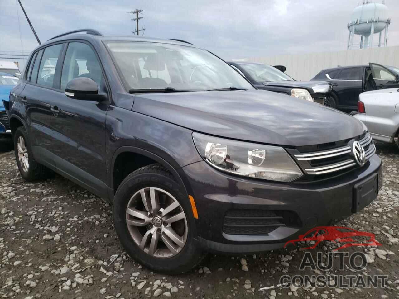 VOLKSWAGEN TIGUAN 2016 - WVGBV7AX0GW590816