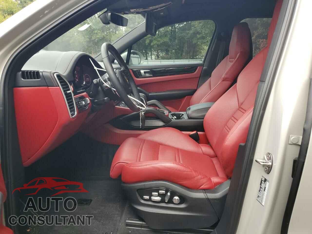 PORSCHE CAYENNE 2021 - WP1AA2AY2MDA07059