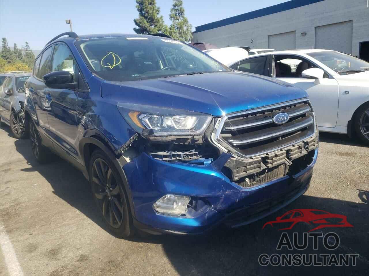 FORD ESCAPE 2018 - 1FMCU0GD4JUD05307