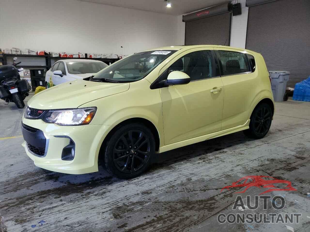 CHEVROLET SONIC 2017 - 1G1JC6SB2H4142814