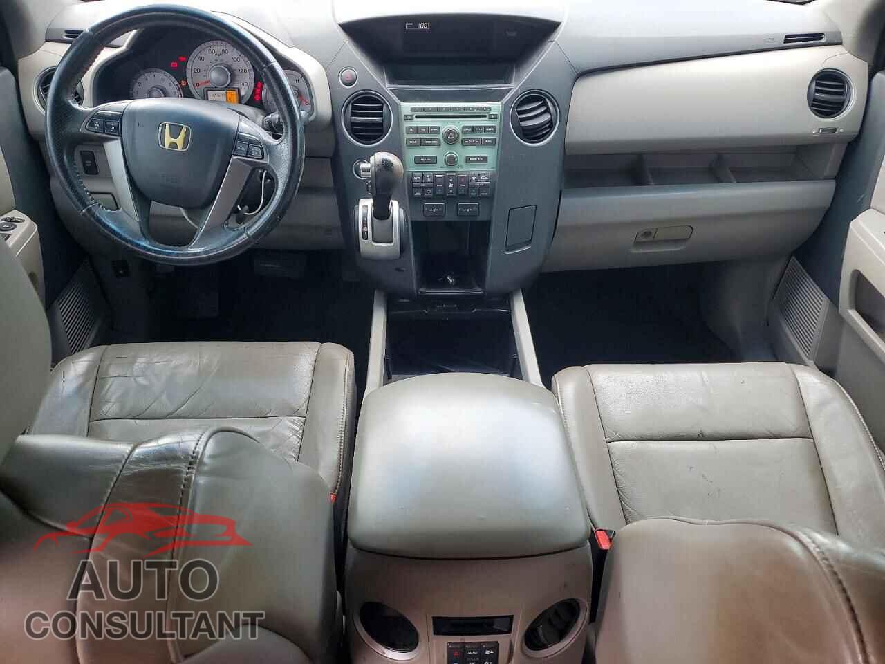 HONDA PILOT 2011 - 5FNYF4H56BB024283