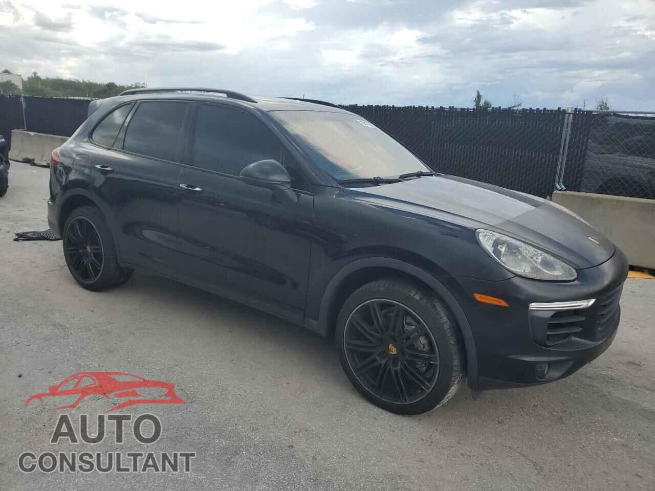 PORSCHE CAYENNE 2017 - WP1AB2A27HLA51255