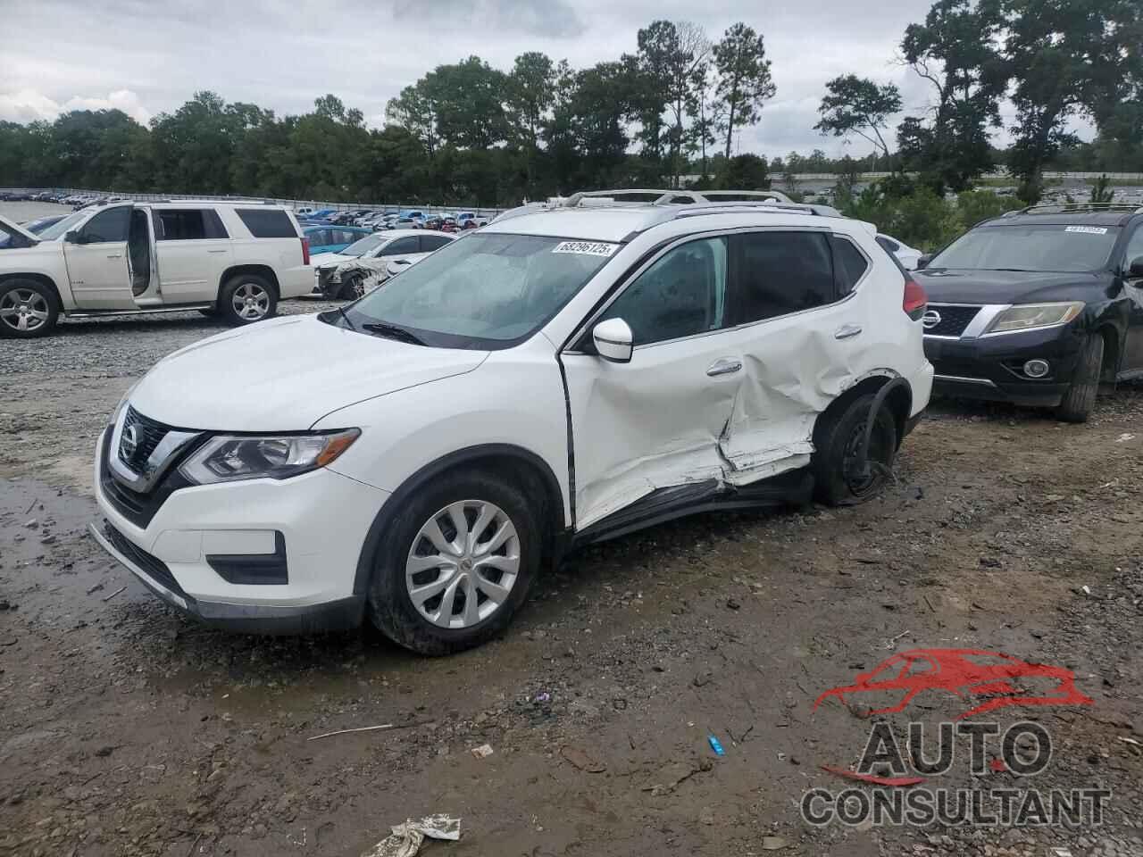 NISSAN ROGUE 2017 - KNMAT2MT1HP565260