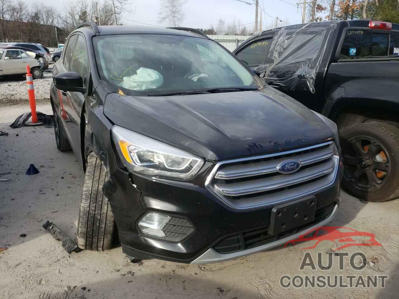 FORD ESCAPE 2017 - 1FMCU9G9XHUC83520