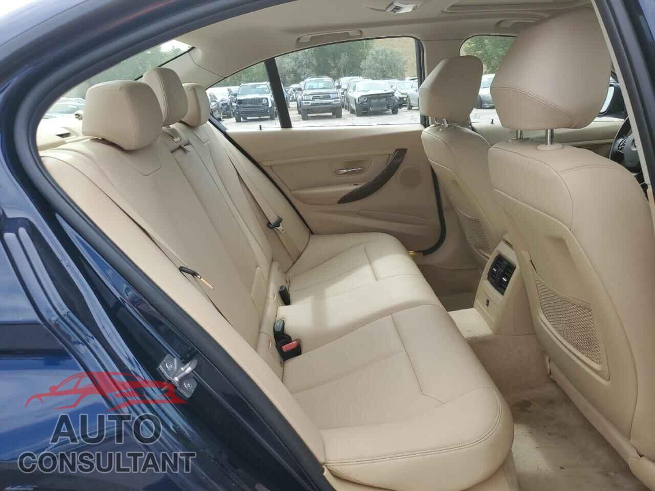 BMW 3 SERIES 2013 - WBA3B3C53DF542595
