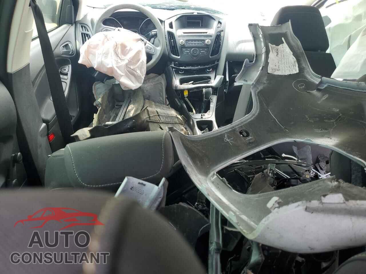 FORD FOCUS 2015 - 1FADP3E20FL287300