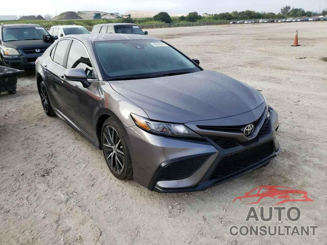 TOYOTA CAMRY 2021 - 4T1G11AK7MU568449