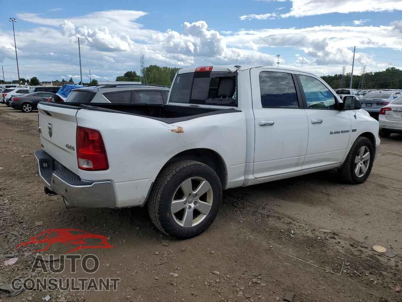 DODGE RAM 1500 2012 - 1C6RD7LT7CS123675