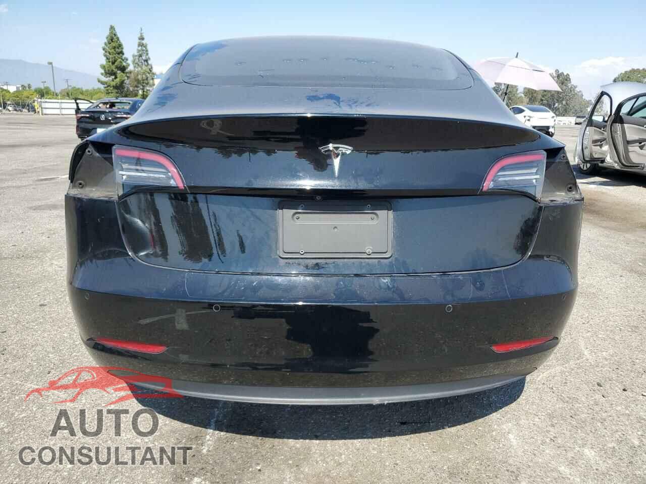 TESLA MODEL 3 2019 - 5YJ3E1EA1KF324519