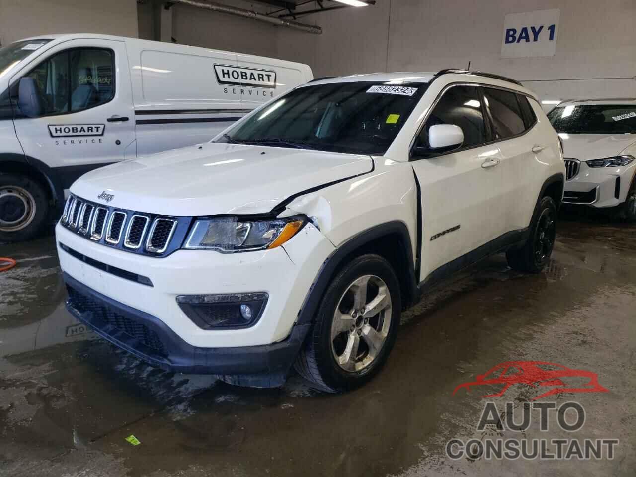 JEEP COMPASS 2018 - 3C4NJDBB8JT112428