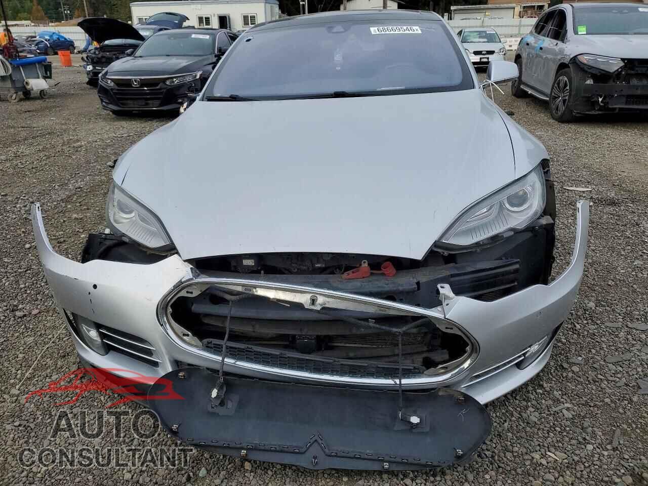 TESLA MODEL S 2015 - 5YJSA1H25FF090788
