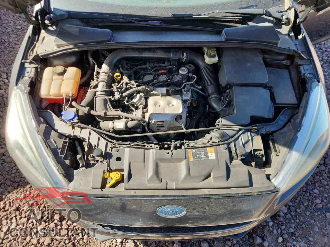 FORD FOCUS 2018 - 1FADP3FE4JL322809