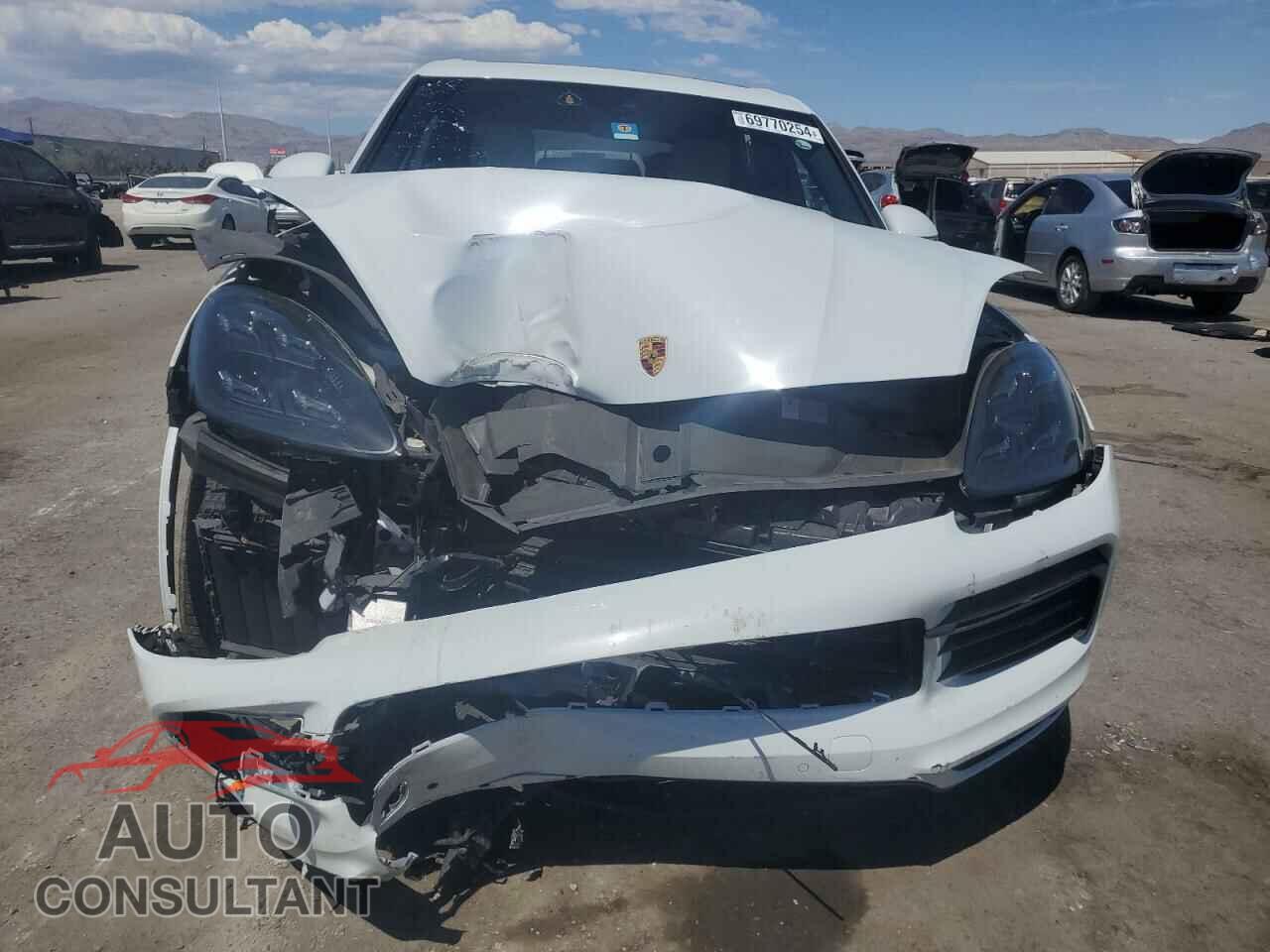 PORSCHE CAYENNE 2020 - WP1AA2AY7LDA02602