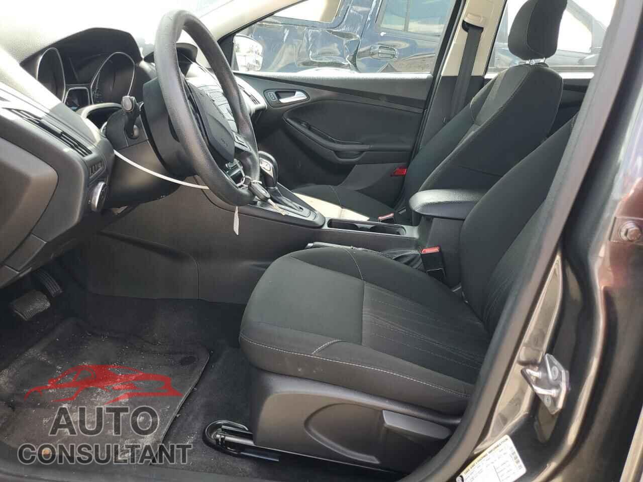 FORD FOCUS 2018 - 1FADP3F27JL307632