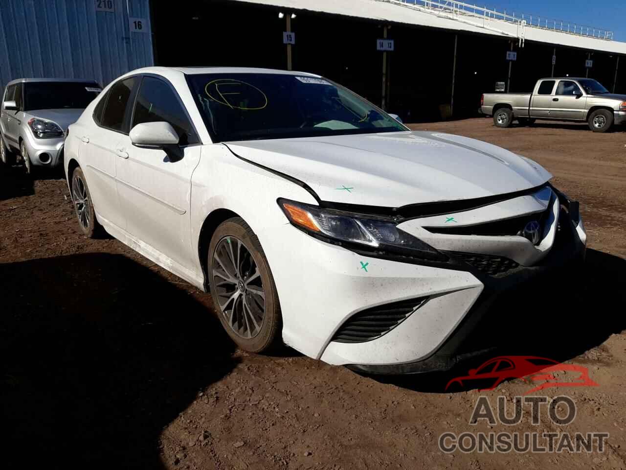 TOYOTA CAMRY 2019 - 4T1B11HK2KU693369
