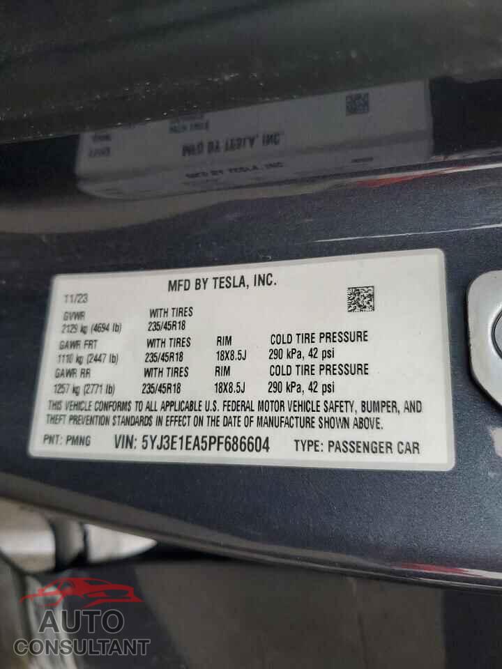 TESLA MODEL 3 2023 - 5YJ3E1EA5PF686604