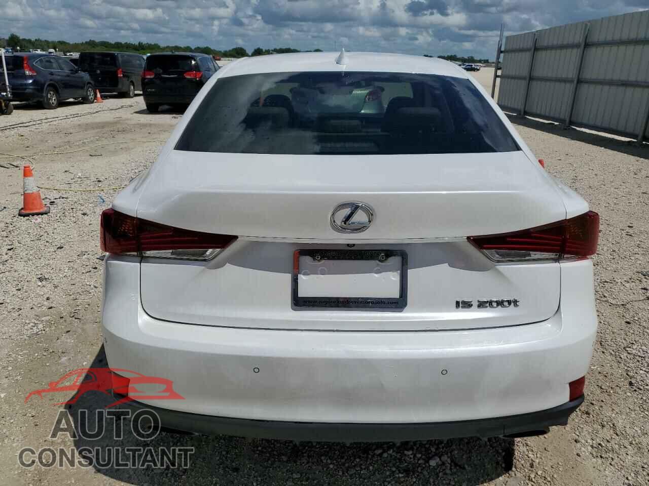 LEXUS IS 2017 - JTHBA1D24H5047603